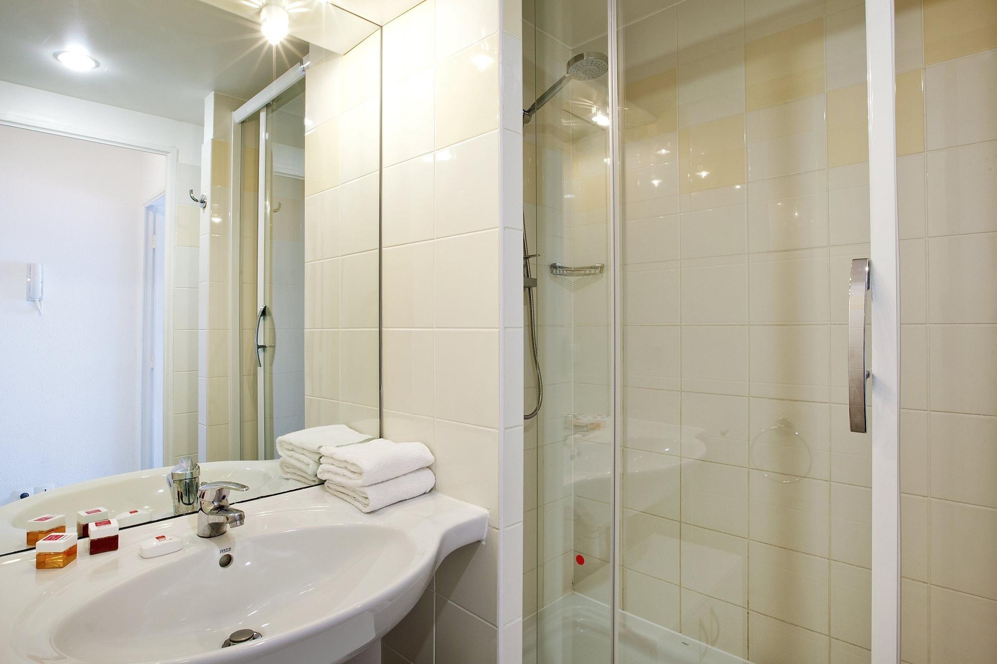 Sejours & Affaires Paris-Nanterre Apart otel Dış mekan fotoğraf